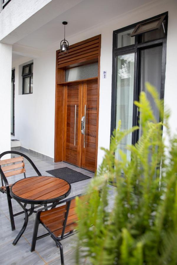 Ikaze Apartments Кигали Экстерьер фото